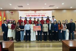 TRƯỜNG THCS DỊCH VỌNG HẬU CHUNG TAY HƯỚNG VỀ ĐỒNG BÀO MIỀN TRUNG – TÂY NGUYÊN