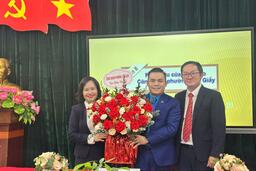 ĐẠI HỘI CÔNG ĐOÀN NHIỆM KÌ 2025 - 2030 TRƯỜNG THCS DỊCH VỌNG HẬU THÀNH CÔNG RỰC RỠ!